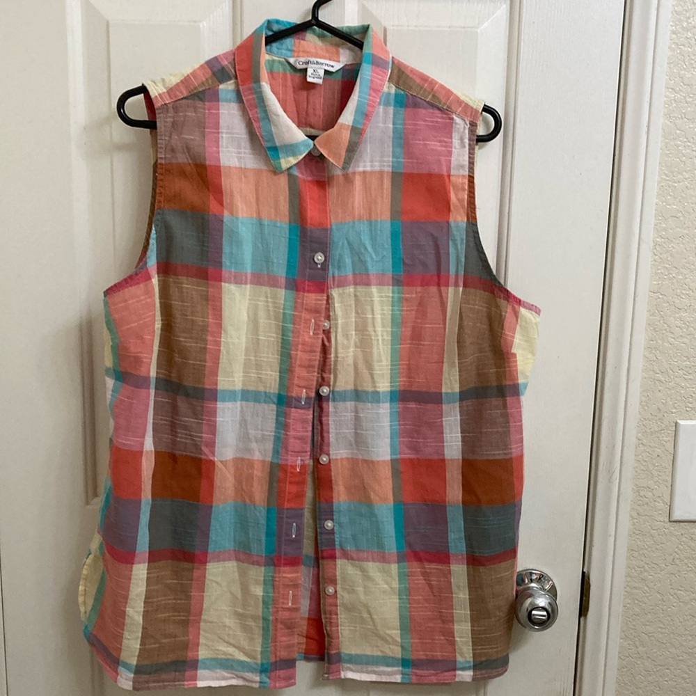 Croft & Barrow Sleeveless Blue and Brown Blouse